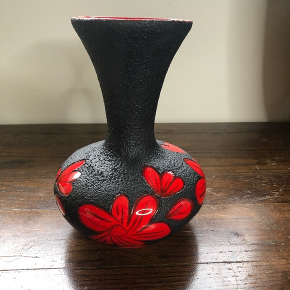 Retro hand made floral vase. - Picture 3 of 9